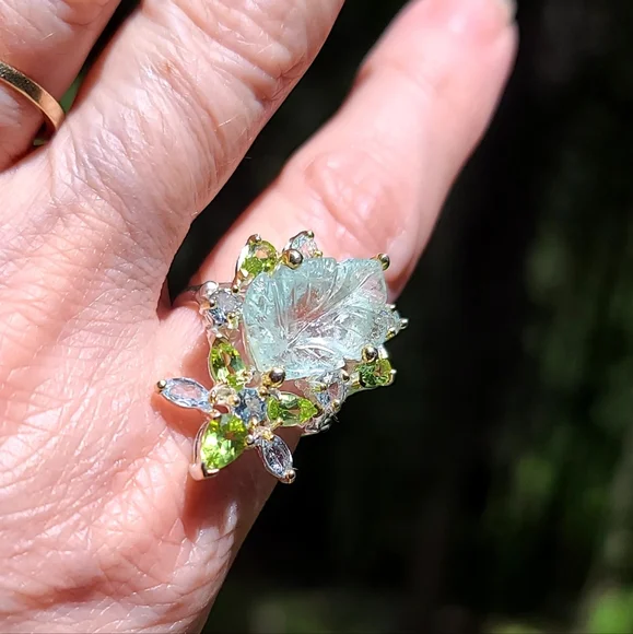 ✨️HOST PICK! RARE Leaf cut Aquamarine 22k Peridot & Topaz finger cuff sz8.25✨️ - Picture 4 of 11